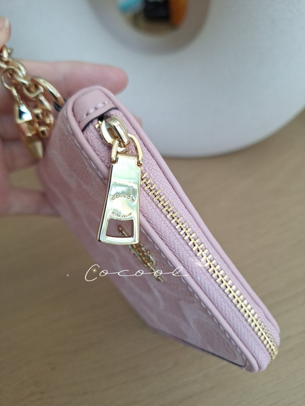 NWT Coach Women’s Zip Card Case Wallet Pink Signature Logo Keychain Charm - Picture 6 of 8